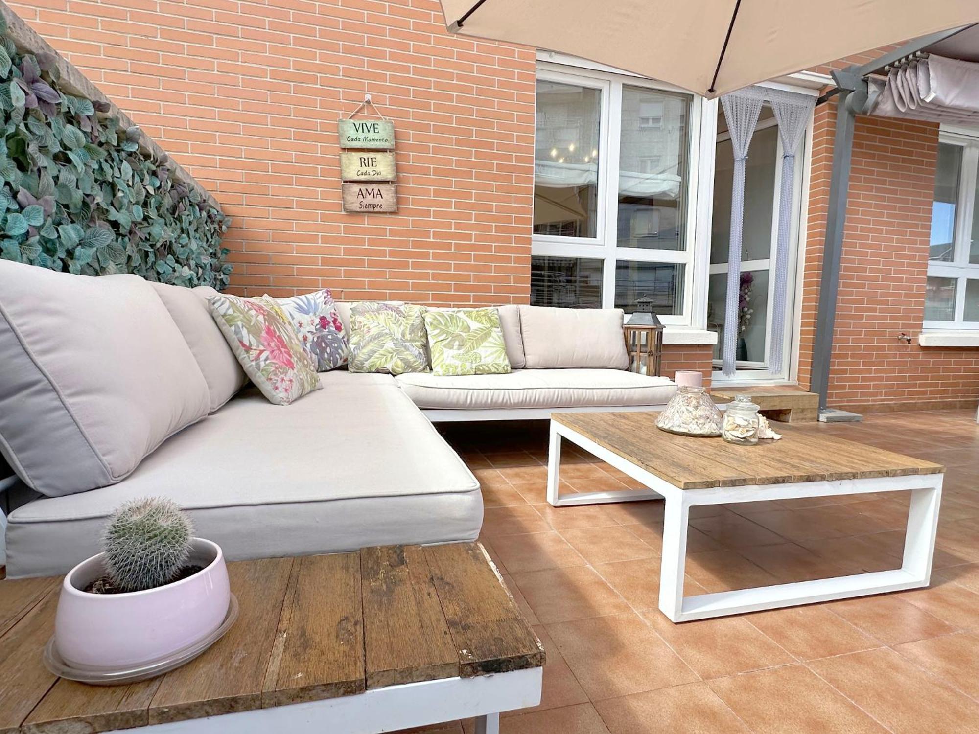 דירות קסטרו אורדיאלס Apartamento Con Gran Terraza En El Centro מראה חיצוני תמונה